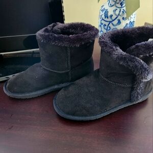 BLACK SUEDE SHORT BOOTS EUC SIZE 7